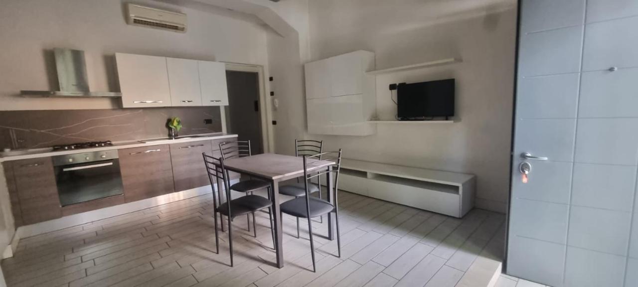Casa Adriana Apartment Пиаченца Екстериор снимка